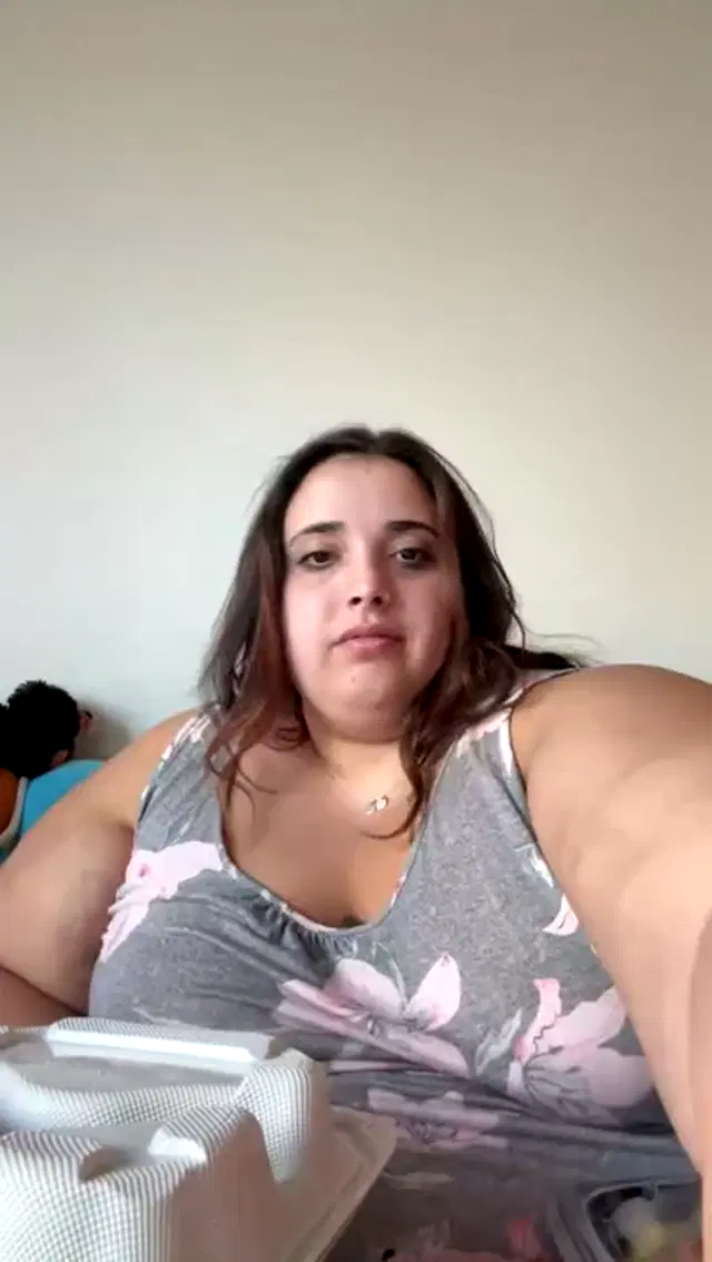 Myladybug aka thicladybug – 10-28-2025 OnlyFans Video – the streams from last night with kaybearcutie95 I stuffed myself to the brim