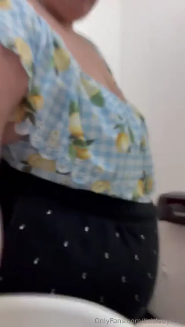 Myladybug aka thicladybug – 04-22-2026 OnlyFans Video – The bathing suit was so tight