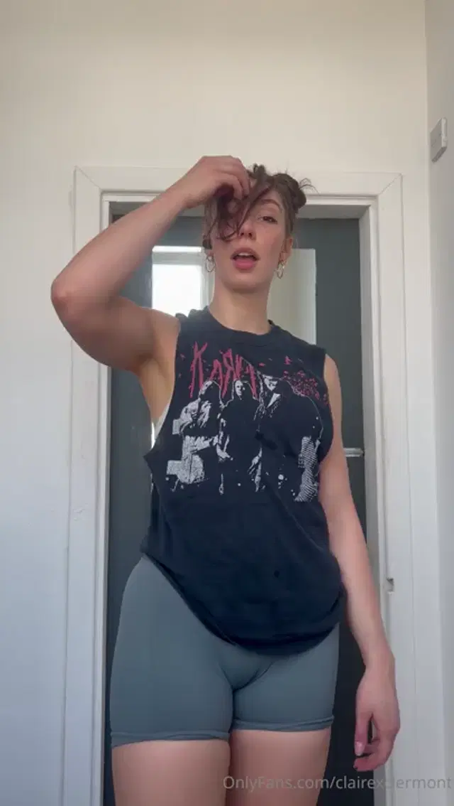 Claire Clermont aka clairexclermont – 09-08-2025 OnlyFans Video – You like sweaty girls, right