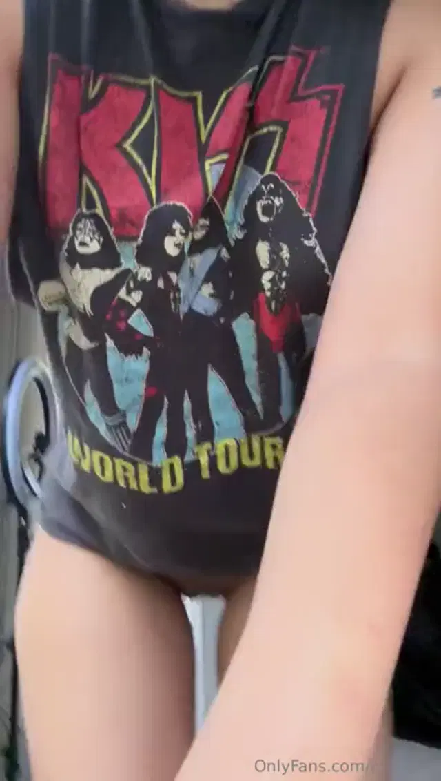 Jaylynn crreamy aka crreamy – 04-27-2025 OnlyFans Video – Ovulation week makes we wake up with a soaking wet pussy