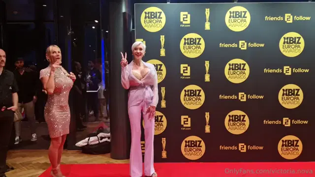 Victoria Nova aka victoria.nova – 09-06-2024 OnlyFans Video – Just here, and just for you my Fans, my complete red carpet at XBIZ Amsterdam 24