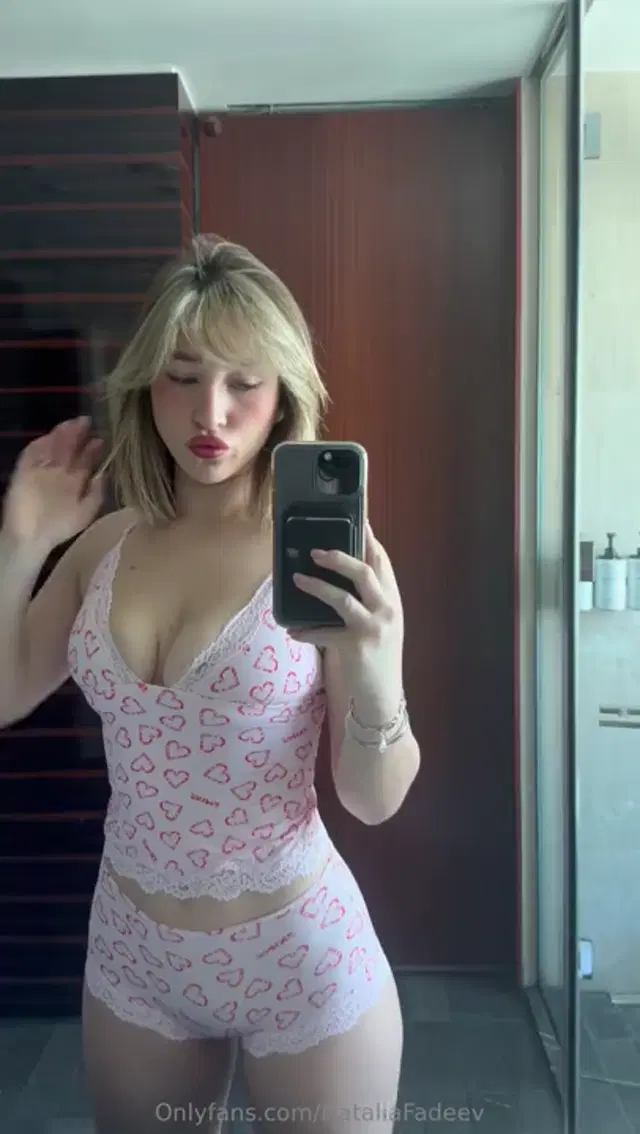 Natalia Fadeev aka nataliafadeev – 02-18-2026 OnlyFans Video – I didnt plan on teasing but the reflection made the decision