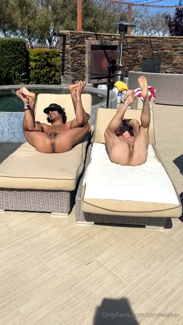 Zane Walker aka zanewalker – 04-07-2024 OnlyFans Video – Dont forget to tan your hole with your bro Leave a tip if youd rim