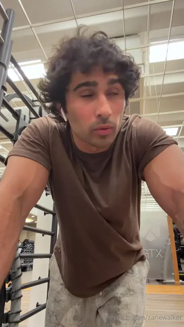 Zane Walker aka zanewalker – 06-04-2026 OnlyFans Video – Do u workout too