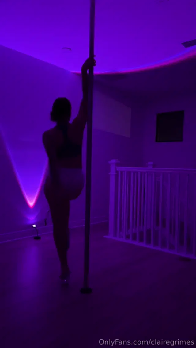 Claire Grimes aka clairegrimes – 04-22-2026 OnlyFans Video – Guyyyssss!!! My first ever pole dancing videoooo Had to mute for copyright but play
