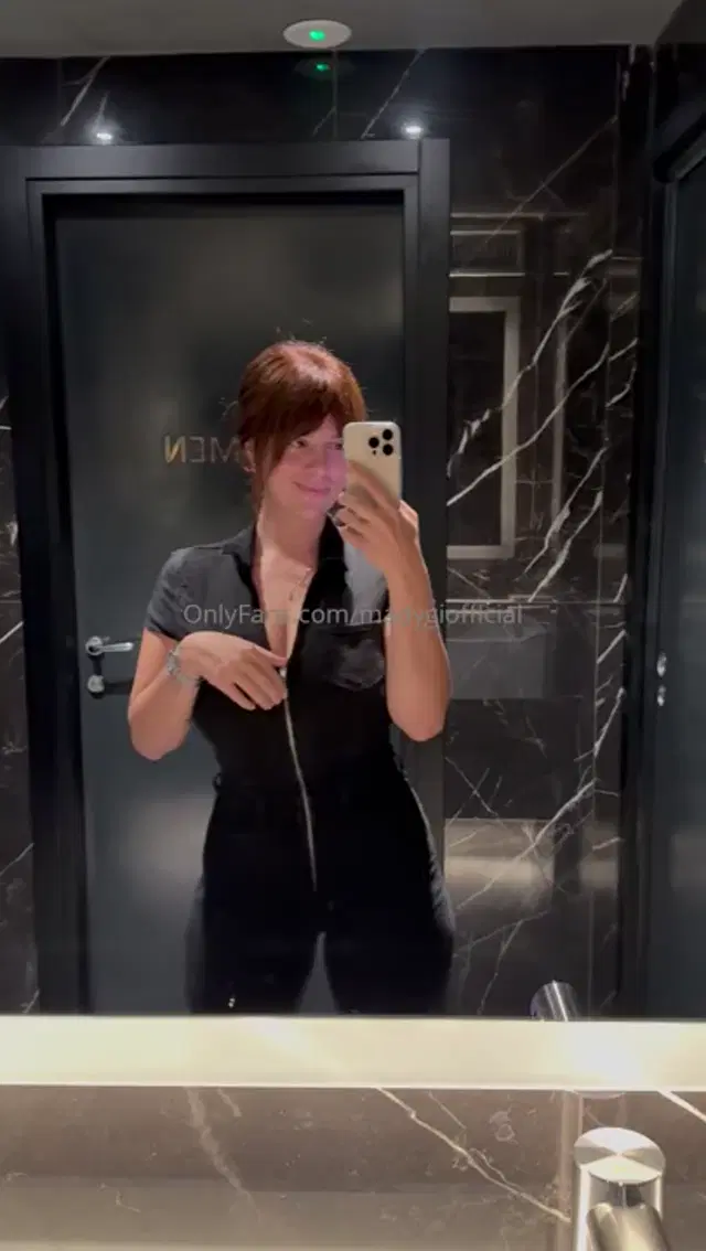 Mady_Gio aka madygiofficial – 11-05-2024 OnlyFans Video – Leaked madygiofficial 78713
