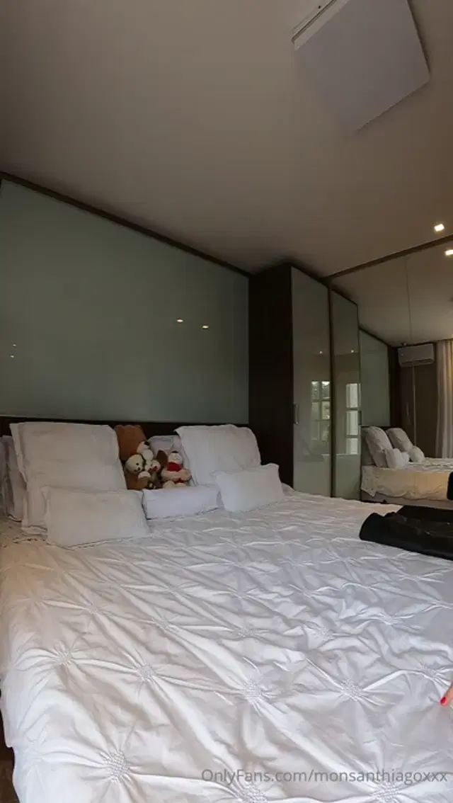 Monica Santhiago aka monsanthiagoxxx – 06-27-2024 OnlyFans Video – Twerking naked