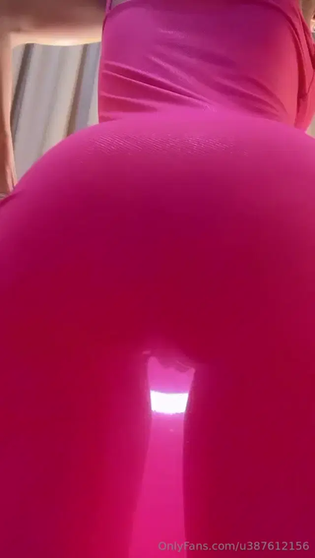 Benevolent aka benevolent.j – 08-06-2024 OnlyFans Video – Help me pull my dress up