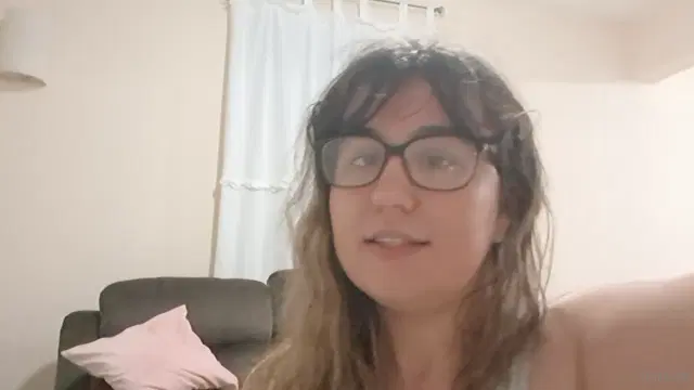 Lilli Hale aka lillihalereal88 – 06-08-2026 OnlyFans Video – This is my 23 minute video of me sticking the Popsicle in my ass