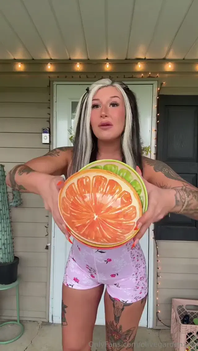 Olive Garden aka olivegardenxxx – 05-26-2026 OnlyFans Video – Todays TikTok