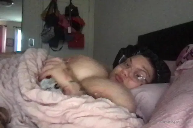 Ari Wit Da Throat aka igotgoodthroat – 09-16-2025 OnlyFans Video – real life pillows