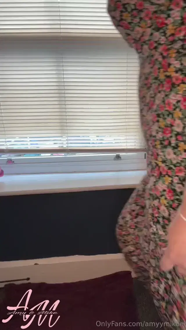 Amy & Mike aka amyymikee – 11-06-2024 OnlyFans Video – Its been a horny hump day for me today even having builders in the house couldnt