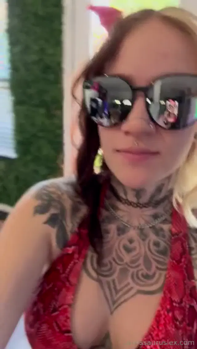 Carbasauruslex aka carbasauruslex – 02-03-2025 OnlyFans Video – A little behind the scenes with my favs at the trippy house!samanthassecretxo ciarasinn finnysplayhouse sageroux joshriversvip