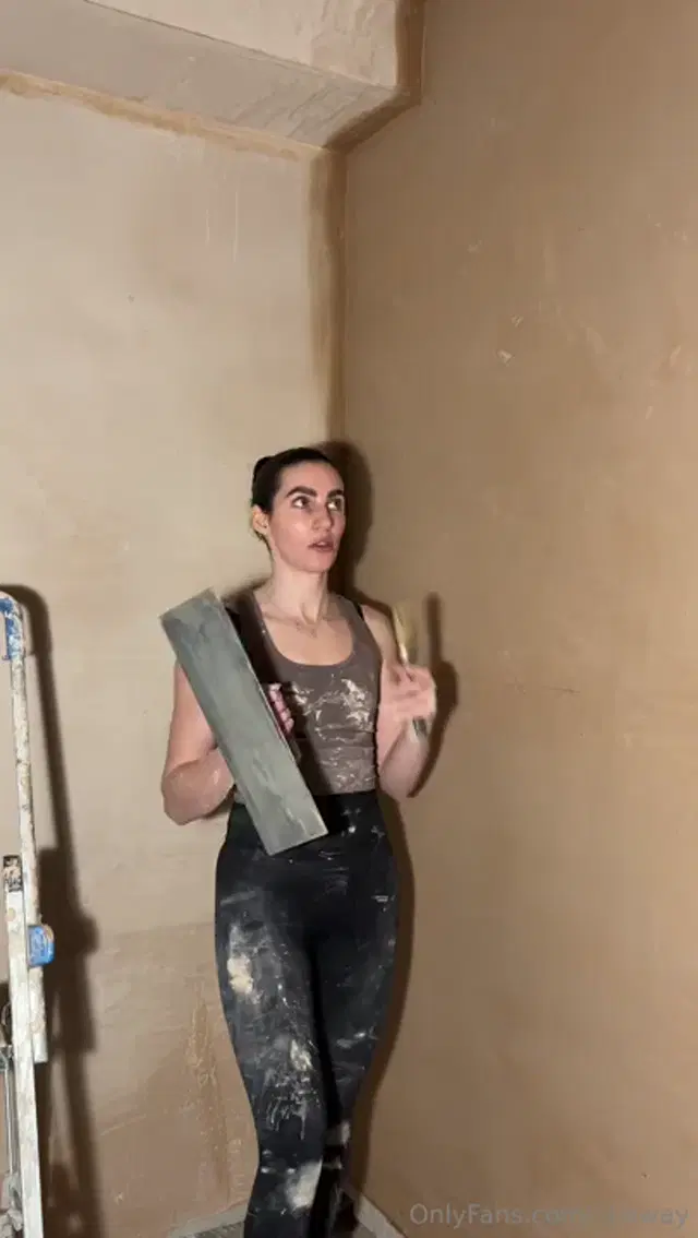 Ali Away aka aliaway – 04-26-2024 OnlyFans Video – Im not gonna lie, I think being covered in plaster is one of my hottest looks