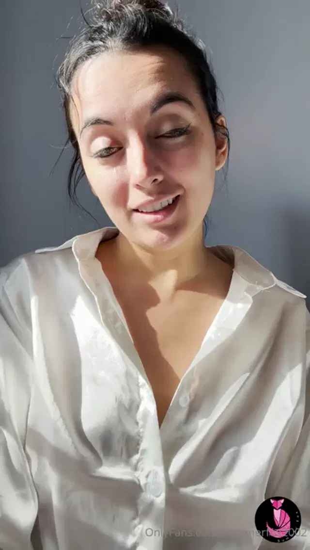 Summer Fox aka summerfox2002 – 01-18-2026 OnlyFans Video – Have you been a good boy Good! Then you can come here and jerk for me