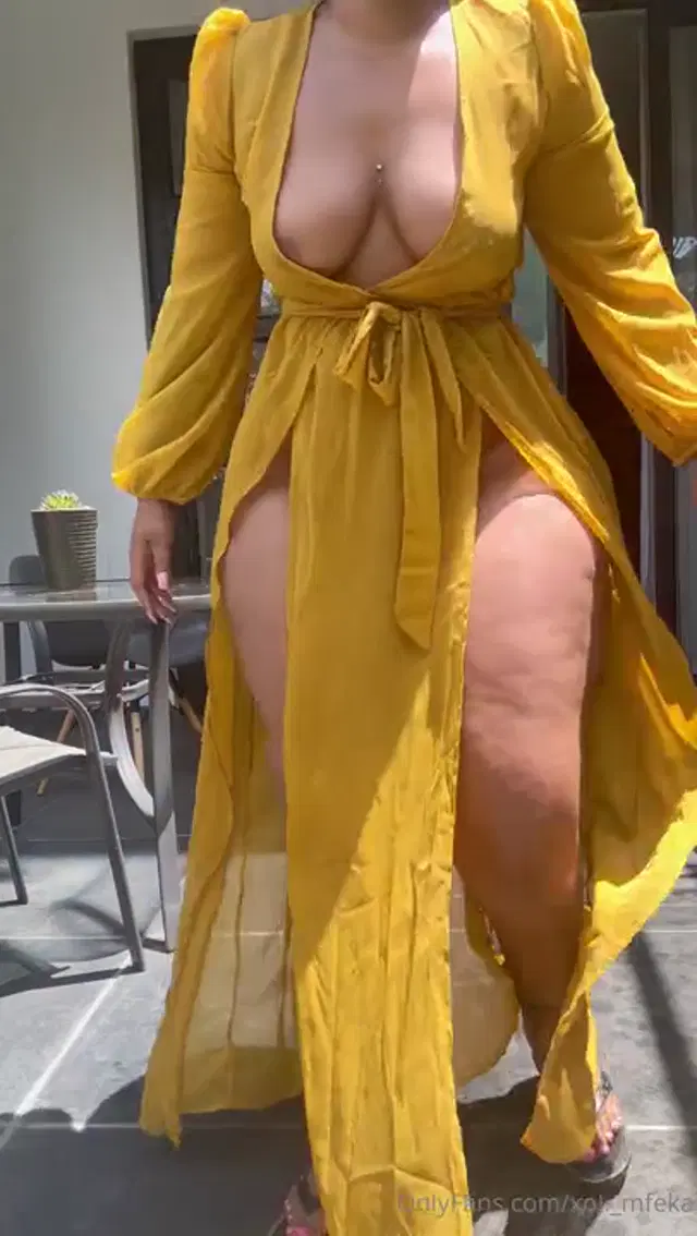 Xoli M aka xoli_mfeka – 01-15-2024 OnlyFans Video – Hey bby