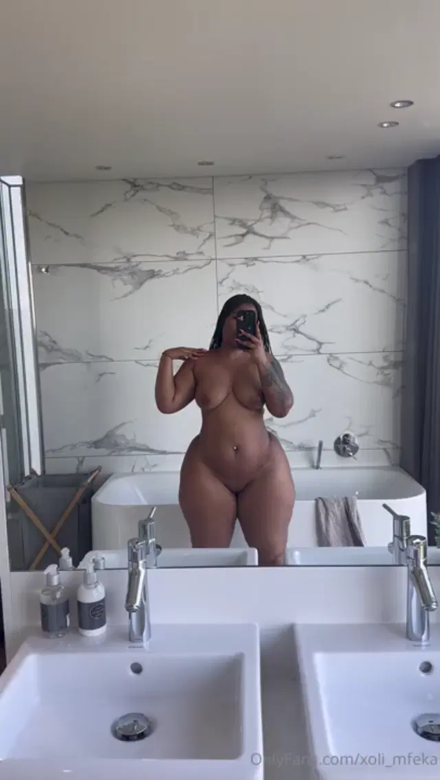 Xoli M aka xoli_mfeka – 11-17-2024 OnlyFans Video – Beautiful Morning