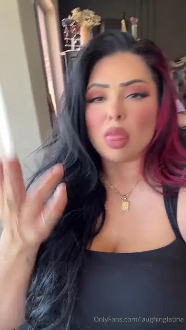 Jasmine Mendez aka laughinglatina – 10-16-2025 OnlyFans Video – Just shut uuuup