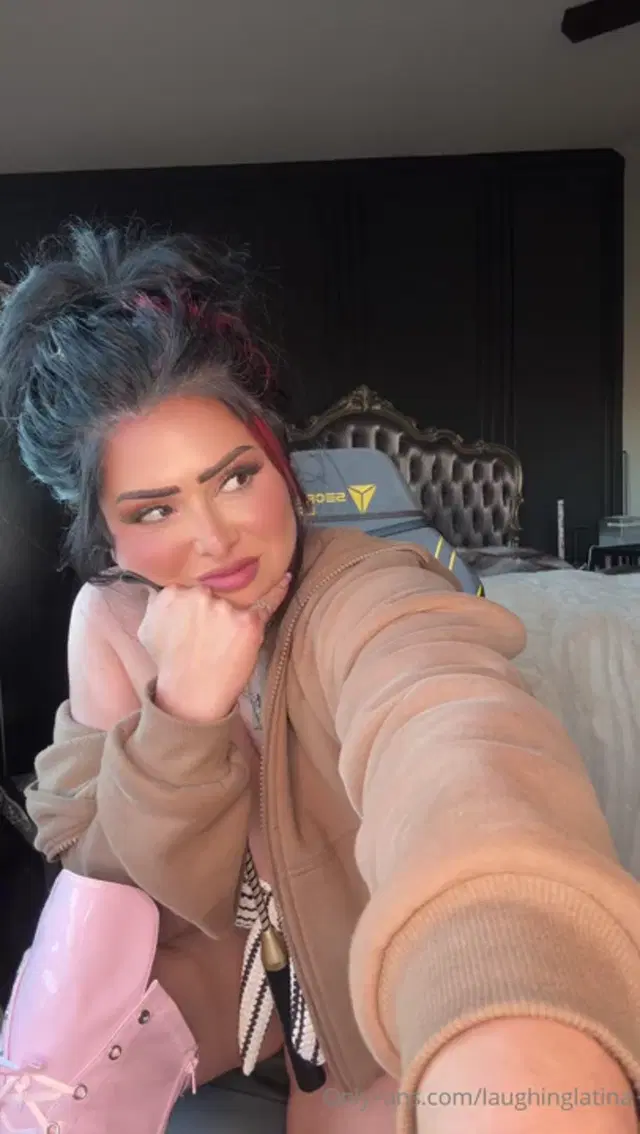 Jasmine Mendez aka laughinglatina – 03-06-2026 OnlyFans Video – Do you like this Bombom