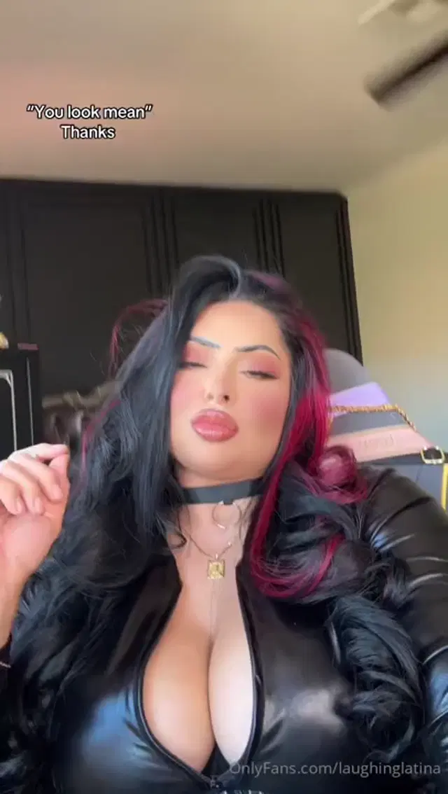 Jasmine Mendez aka laughinglatina – 10-05-2025 OnlyFans Video – That’s obviously a compliment