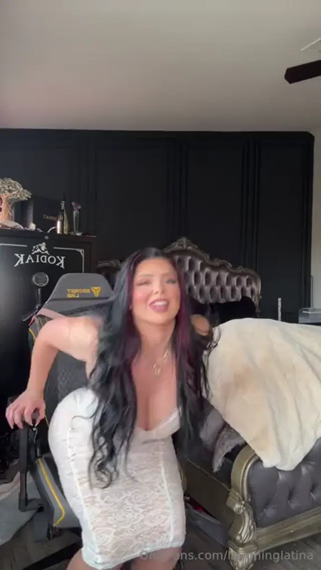 Jasmine Mendez aka laughinglatina – 02-23-2026 OnlyFans Video – Watch how I shake it Wanna see more