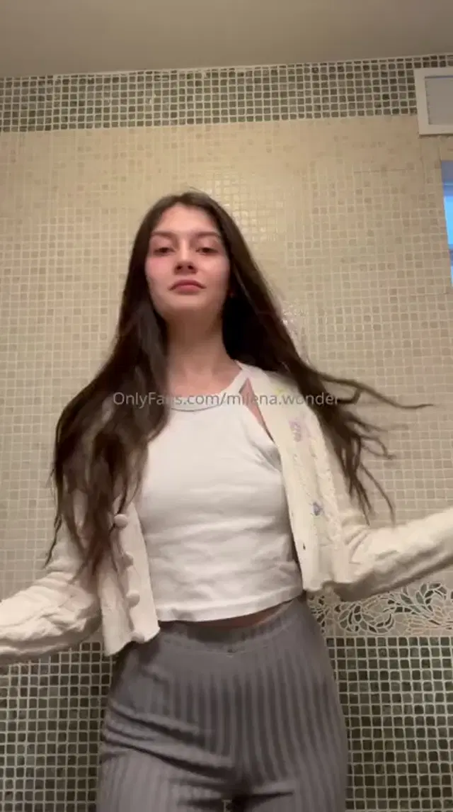 Milena Wonder aka milena.wonder – 02-22-2025 OnlyFans Video – Buonpranzo a tutti come procede questo sabato pazzerellino Io super emozionata perch questo weekend avr