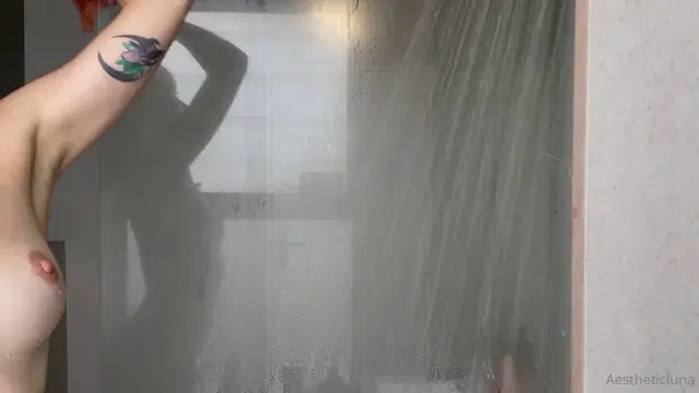 Aestheticluna aka aestheticluna – 03-15-2025 OnlyFans Video – The feeling of water falling, warm and comforting as it wraps itself around my bodyAlso, how