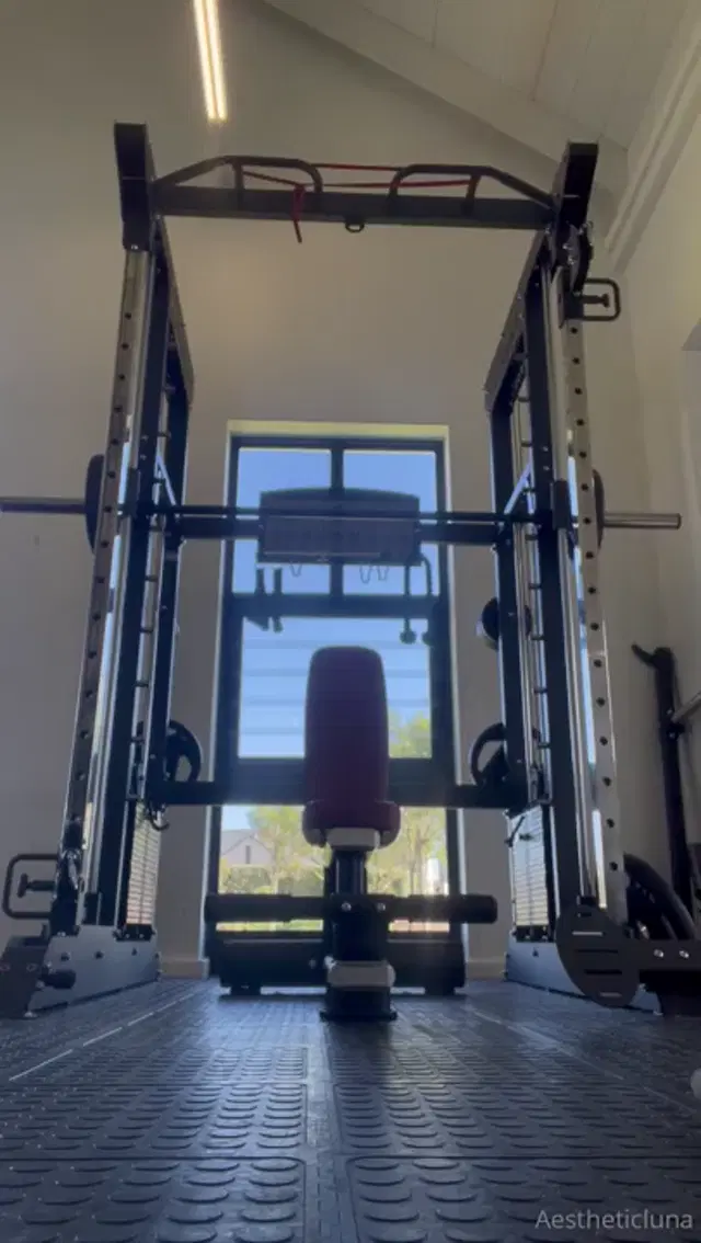 Aestheticluna aka aestheticluna – 03-27-2026 OnlyFans Video – Working on my first pull up any advice
