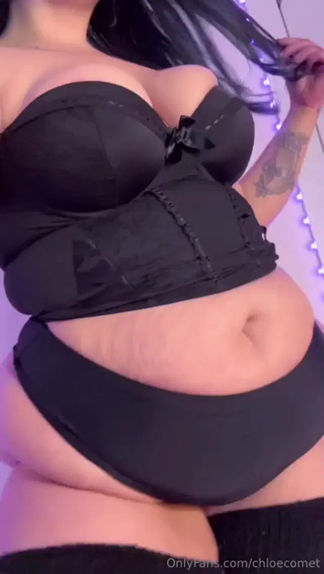 Chloe Comet aka chloecomet – 02-29-2024 OnlyFans Video – this post if you want to see me do more roleplay videos!