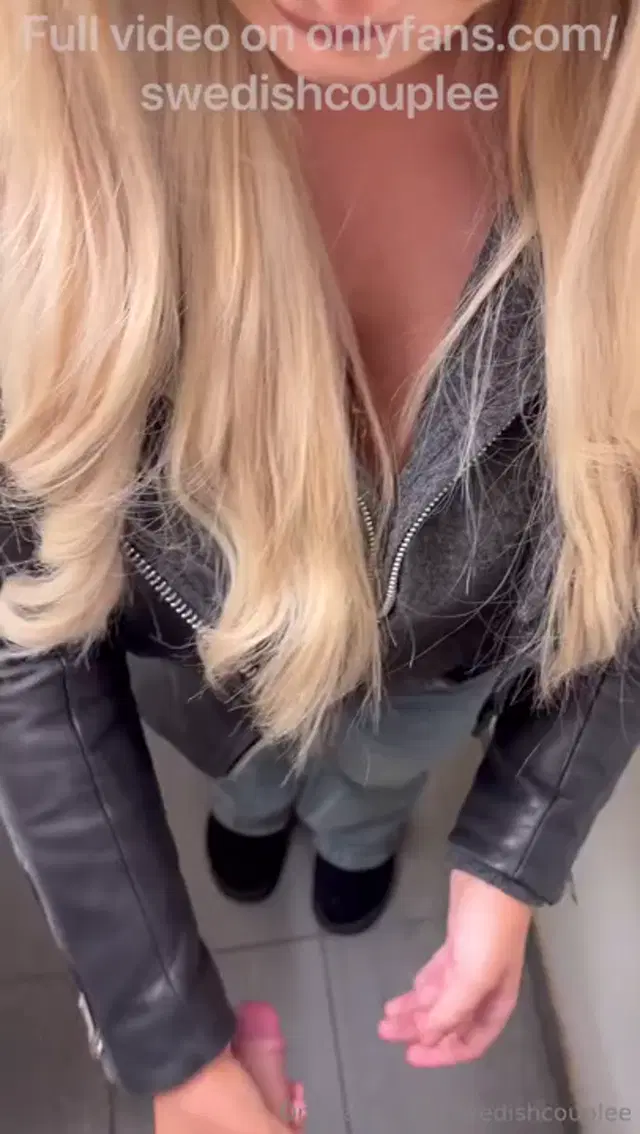 Swedishcouplee aka swedishcouplee – 03-09-2026 OnlyFans Video – lskar att bli knullad p skoltoan hela videon i chatten