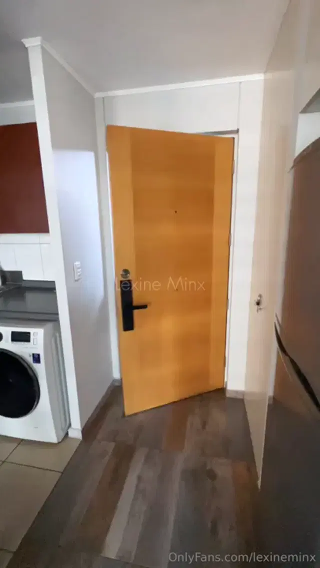 Lexine Minx aka lexineminx – 02-22-2026 OnlyFans Video – Leaked lexineminx 52802