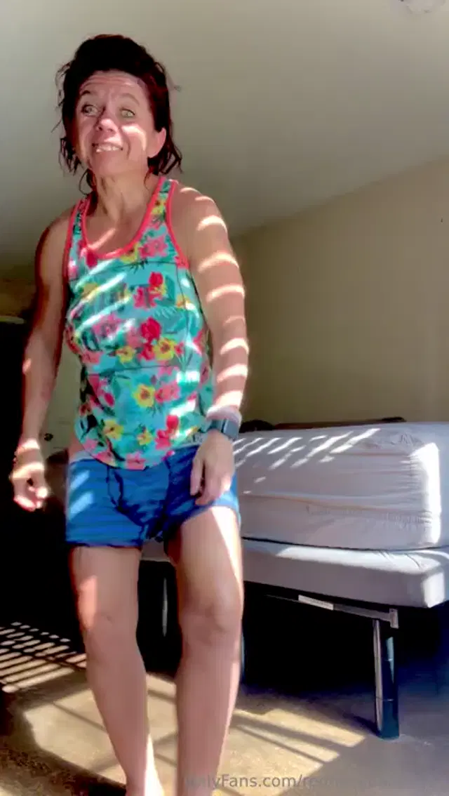 Michele Chesnut aka redneckbaddie4u – 03-07-2024 OnlyFans Video – I Prob Look Hideous But Ive Been A Dirty Girl This Morning So Off To Take