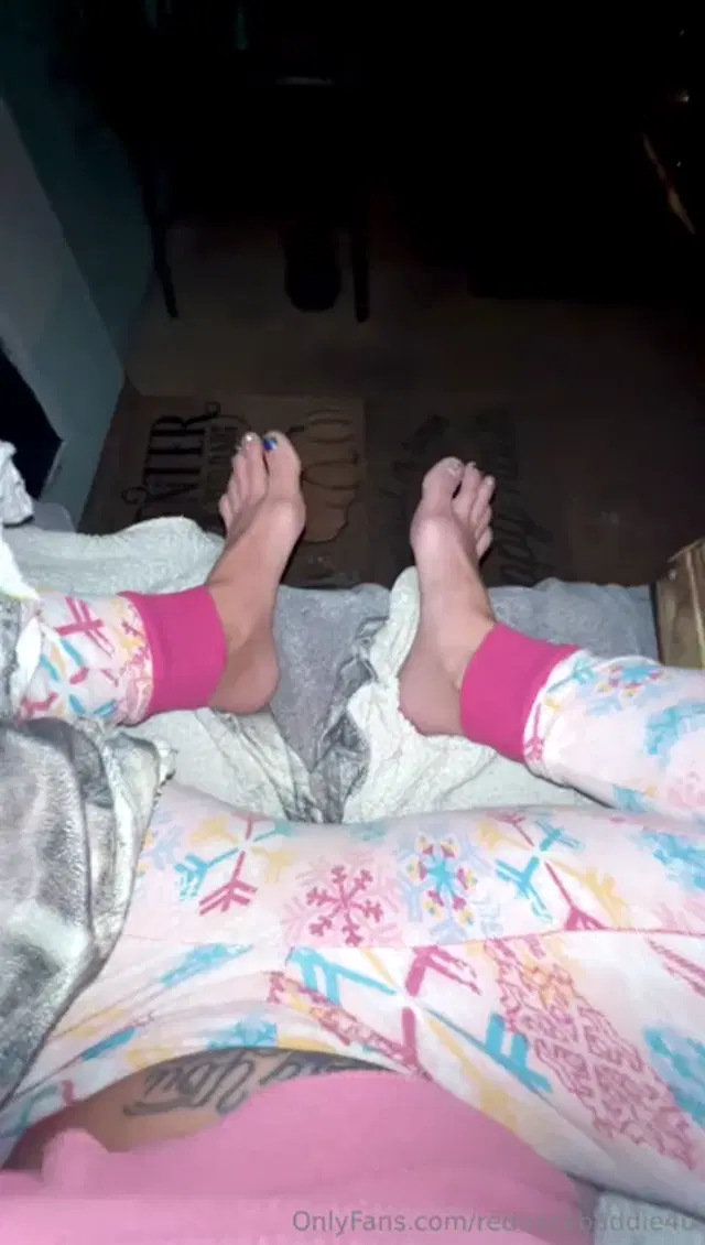 Michele Chesnut aka redneckbaddie4u – 12-02-2025 OnlyFans Video – MNF Halftime Break Fun