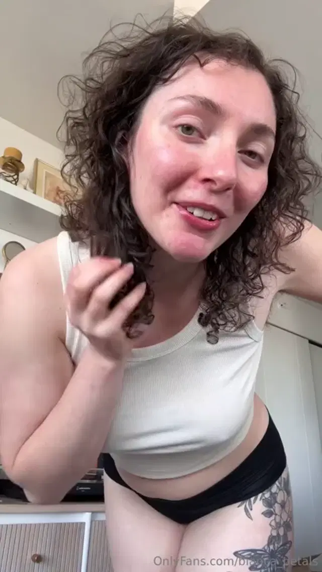 Naturallybianca aka naturallybianca – 08-28-2024 OnlyFans Video – Vinyl Wednesday Khruangbins Con Todo El Mundo I had a quick moment to myself so I