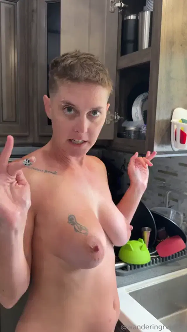 RV Babe After Dark aka rvbabe – 05-15-2025 OnlyFans Video – lazy days are nude days