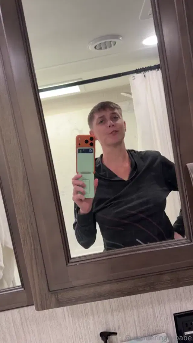 RV Babe After Dark aka rvbabe – 01-19-2026 OnlyFans Video – Playing with my bewbies while I tell you all about my trip last week and teasing