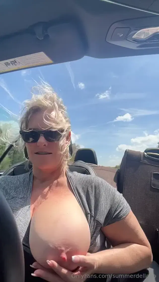 Summer Dellano aka summerdellano – 04-05-2025 OnlyFans Video – Enjoying playing with my nipples as the breeze hits me in my convertible RentACar heading to