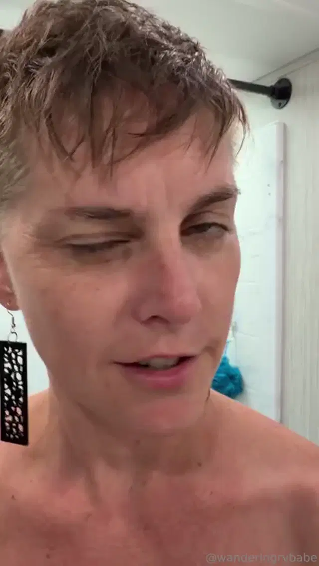 RV Babe After Dark aka rvbabe – 02-17-2026 OnlyFans Video – Who wants more shower content