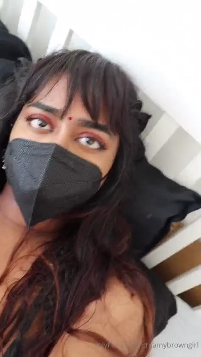 CreamyBrownGirl aka creamybrowngirl – 08-05-2024 OnlyFans Video – I just love having his tip inside me, and playing around with it