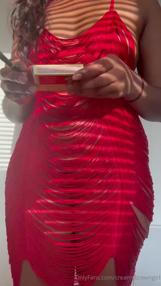 CreamyBrownGirl aka creamybrowngirl – 09-20-2025 OnlyFans Video – Found these old matches, how cool are they