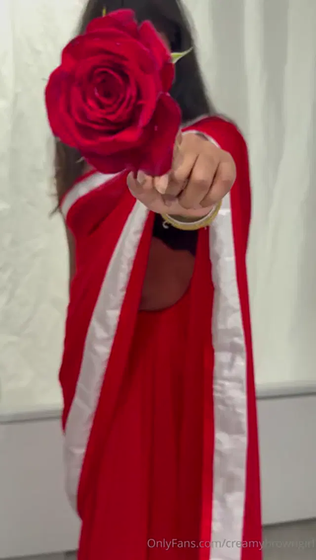 CreamyBrownGirl aka creamybrowngirl – 02-14-2026 OnlyFans Video – Happy Valentines Day , And no the flower getting stuck on my hair was not