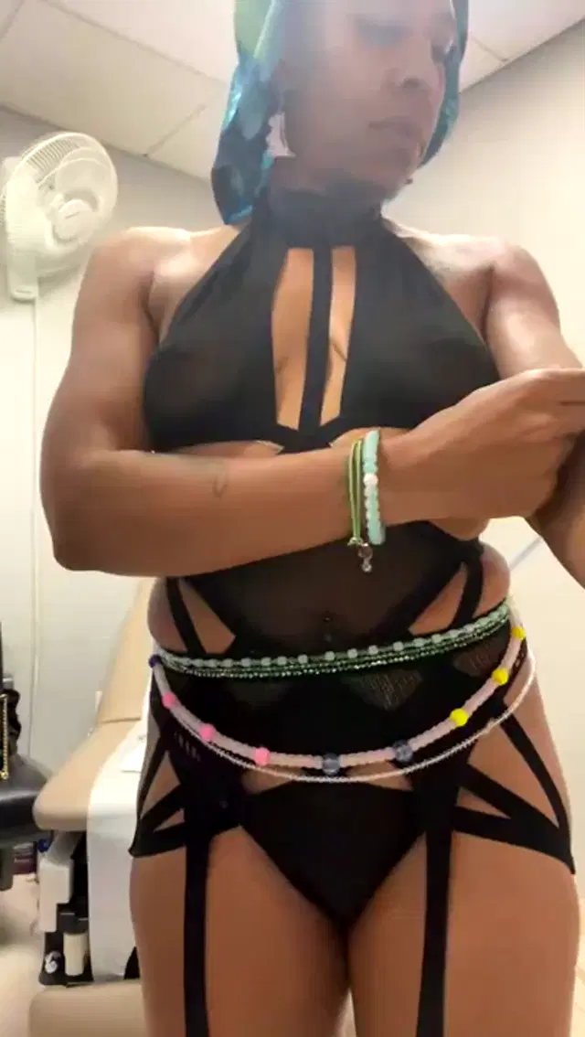 SavageMayham aka viciousmistress – 10-04-2024 OnlyFans Video – Stream started at 10042024 0244 pm