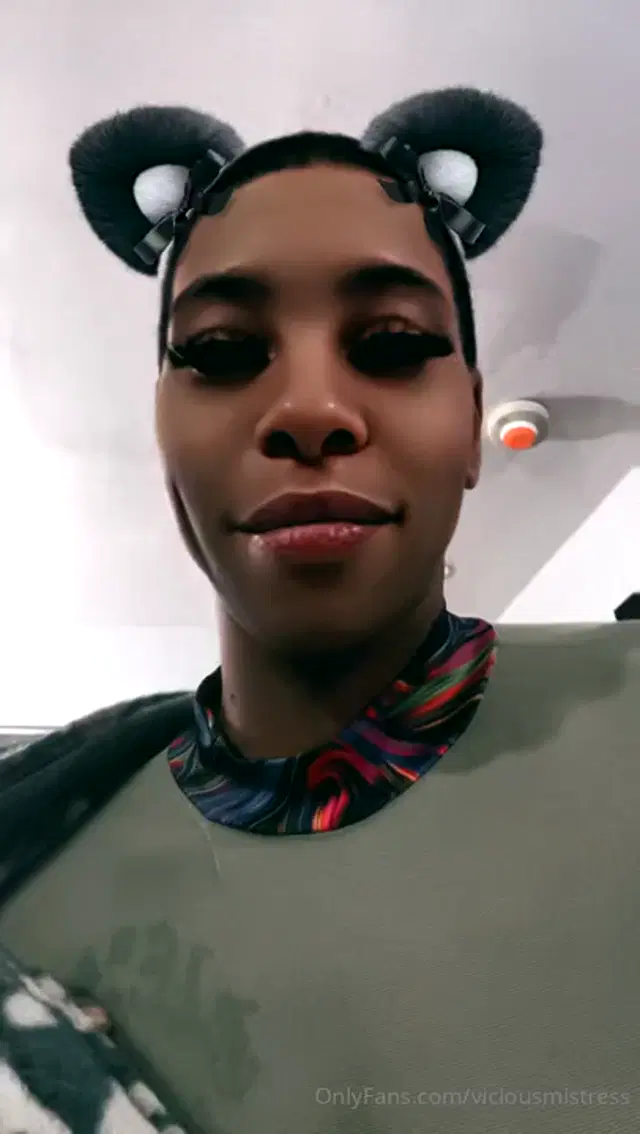 SavageMayham aka viciousmistress – 02-07-2025 OnlyFans Video – She loves dis dick