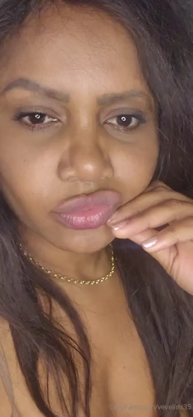 Veronica Lins aka vevelins35 – 04-19-2026 OnlyFans Video – devour little people
