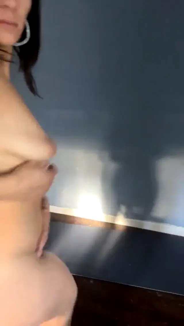 Throatgoat aka throatxgoatx – 05-13-2024 OnlyFans Video – LIKE ALL MY POST GET A FREE VIDEO BABY