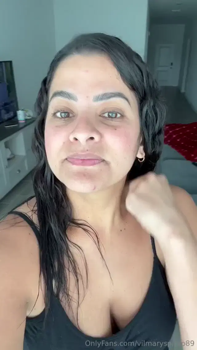 Lavil33 aka lavil33 – 11-24-2024 OnlyFans Video – Pasndola rico en la sala de mi casa