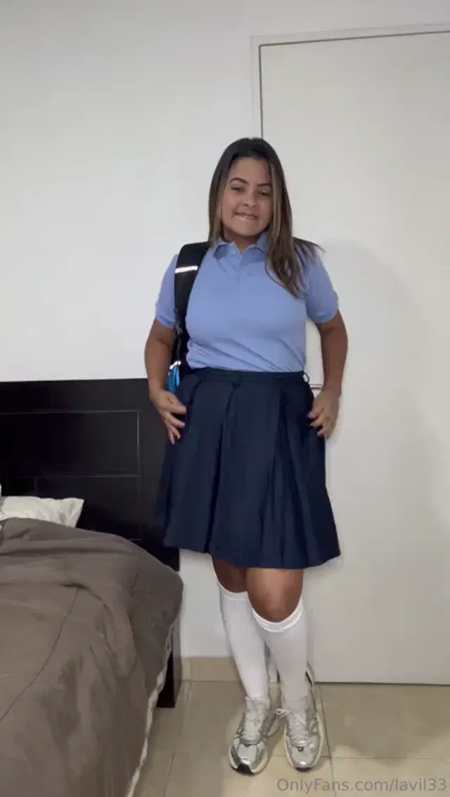 Lavil33 aka lavil33 – 04-30-2026 OnlyFans Video – Qu tal me veo de Colegiala