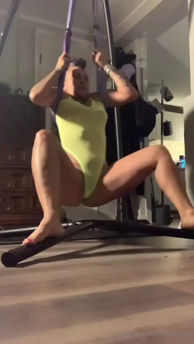 Nik Scorpion aka nakednik – 08-21-2025 OnlyFans Video – Happy Wednesday_2