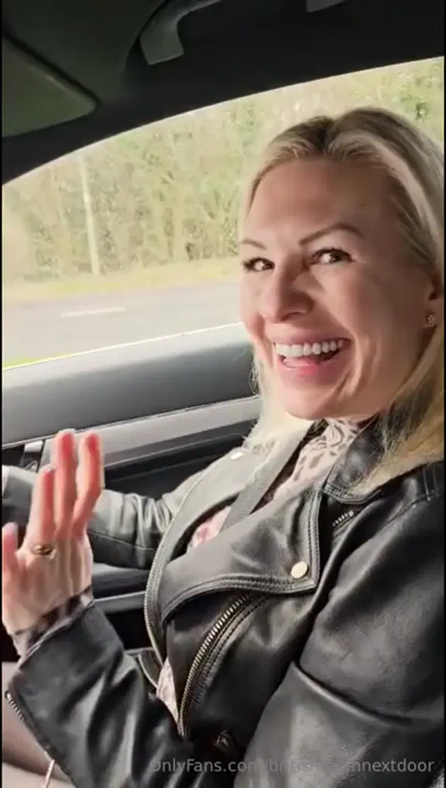 British Mom next door aka britishmomnextdoor – 06-13-2026 OnlyFans Video – A Throwback to a fun night out in London
