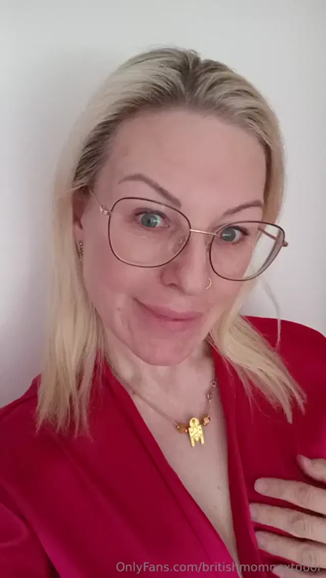 British Mom next door aka britishmomnextdoor – 05-13-2026 OnlyFans Video – You like my nipples
